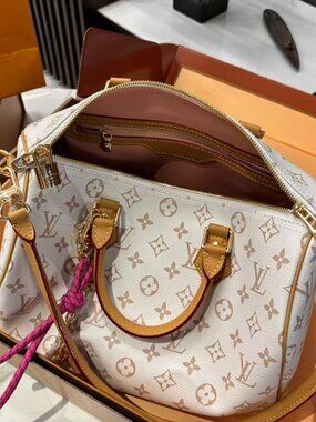 Louis Vuitton White Monogram Speedy: Timeless Classic